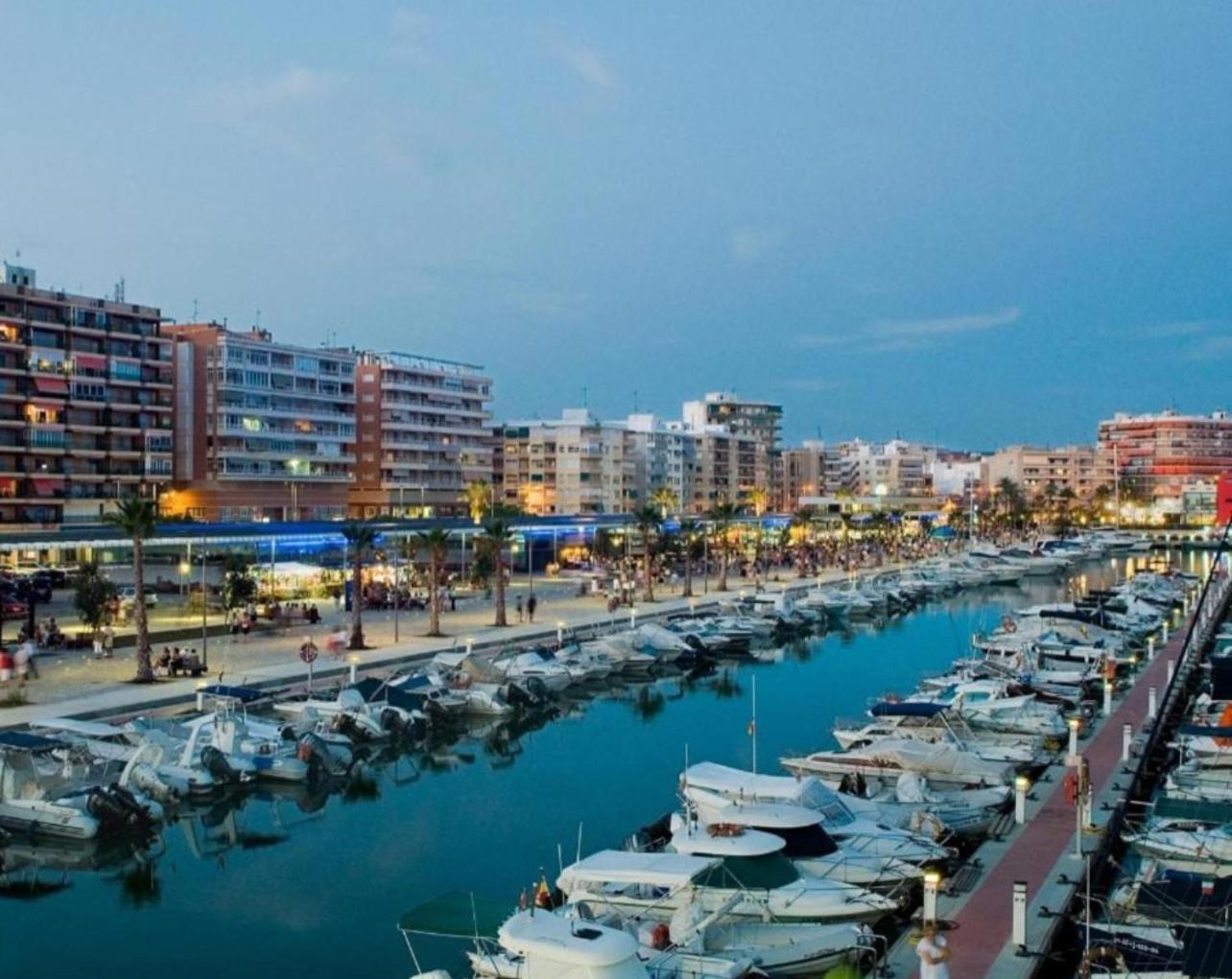 Los Falcones Santa Pola Exteriér fotografie